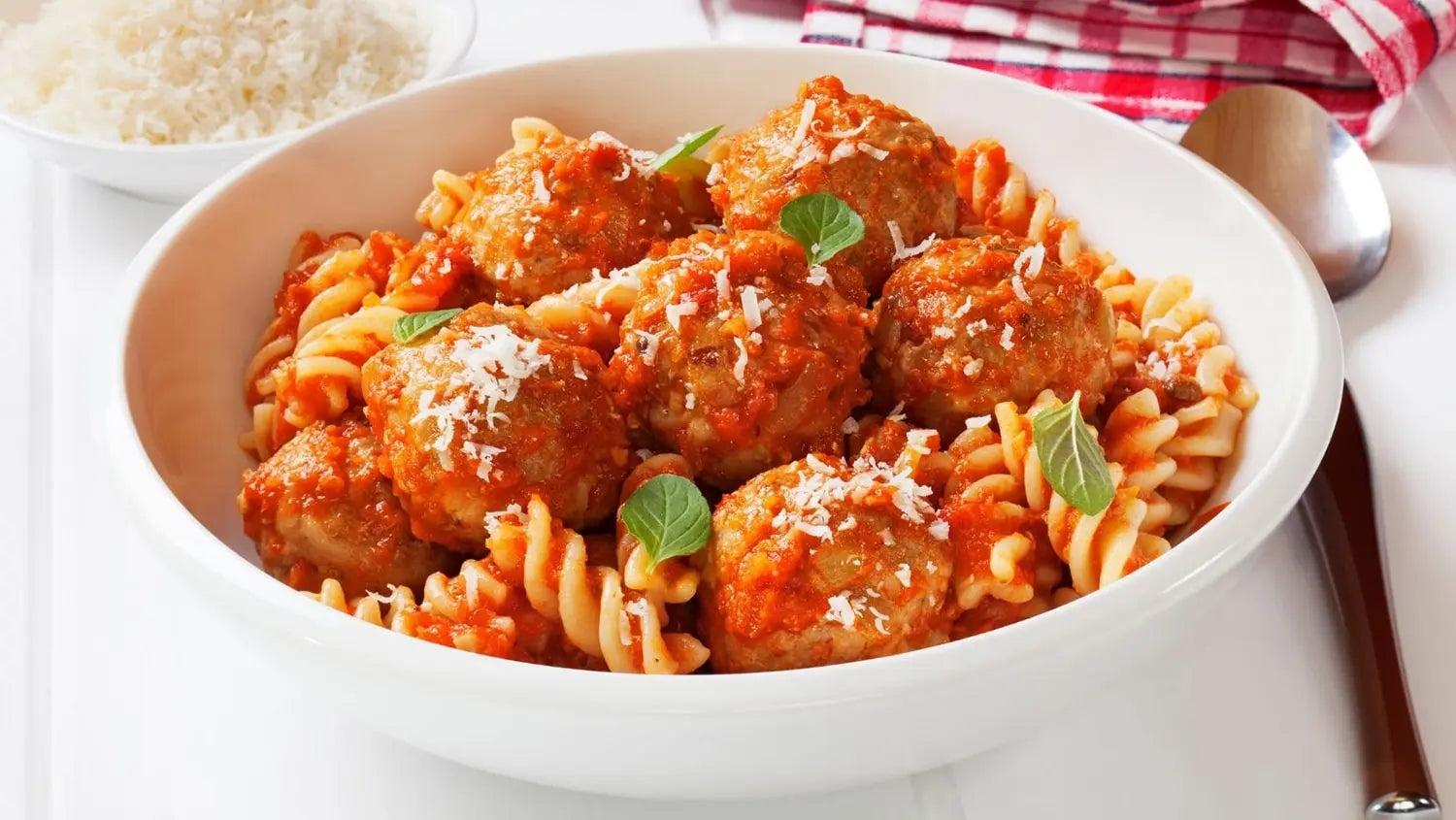 Pasta and meatballs